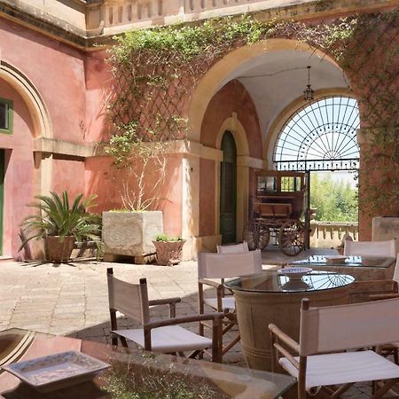 Palazzo Laura Bed & Breakfast Morciano di Leuca Bagian luar foto
