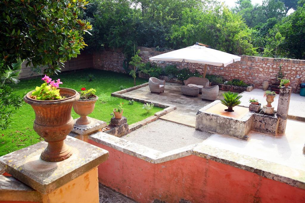 Palazzo Laura Bed & Breakfast Morciano di Leuca Bagian luar foto