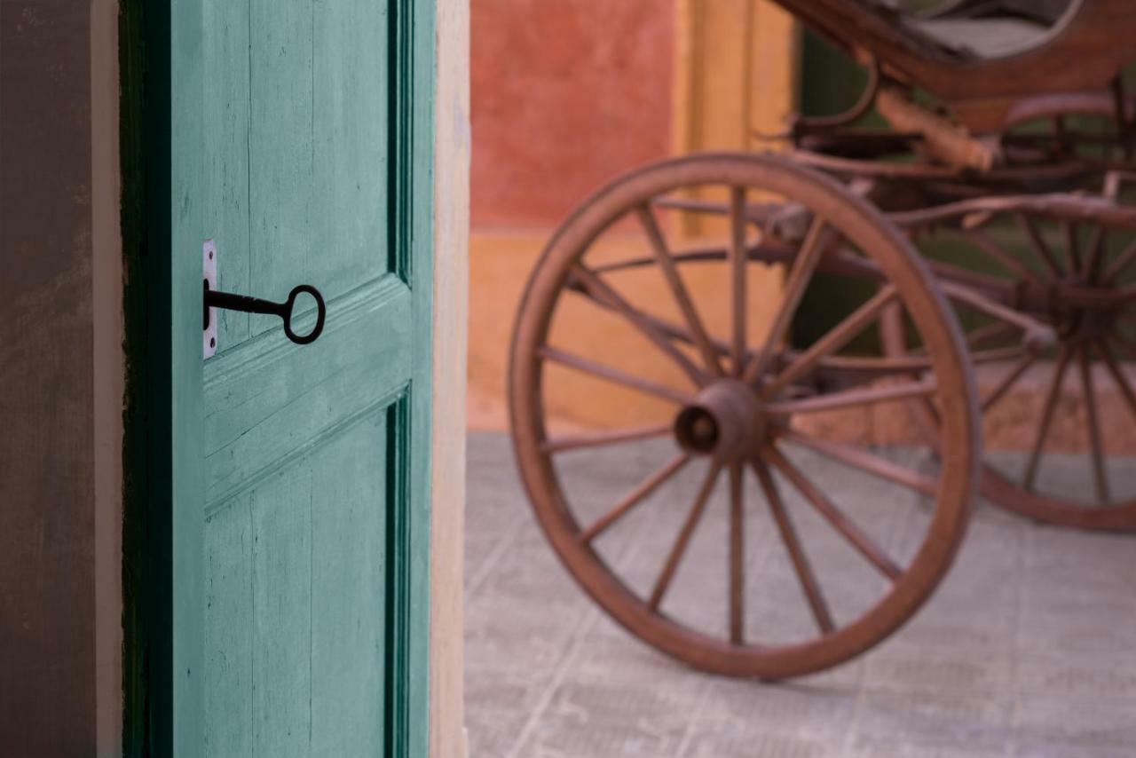 Palazzo Laura Bed & Breakfast Morciano di Leuca Bagian luar foto