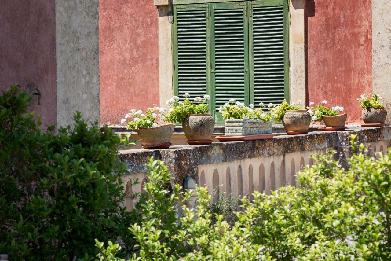 Palazzo Laura Bed & Breakfast Morciano di Leuca Bagian luar foto